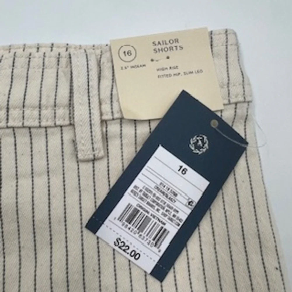 Universal Thread sailor shorts classic‎ cream and navy pinstripe patter size 16